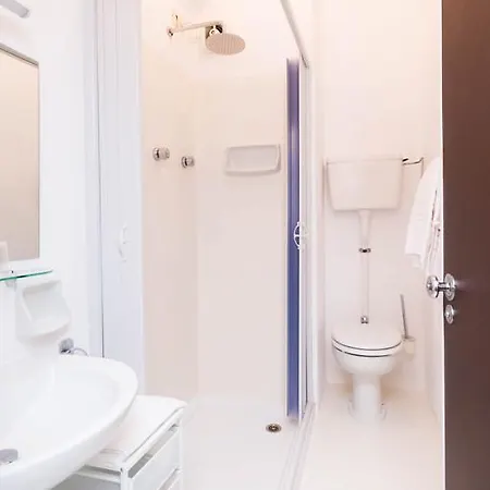 ホテル Giongo スポトルノ