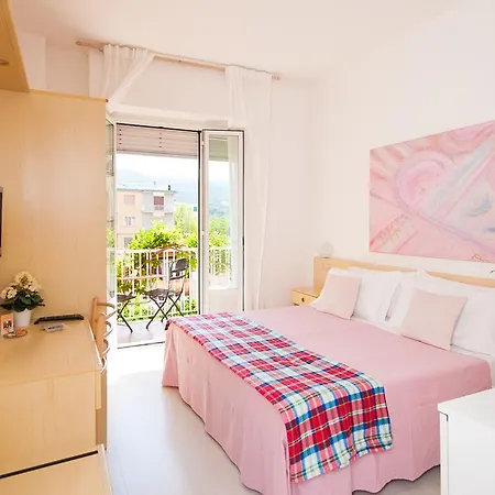 Hotel Giongo 3*